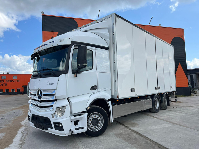 Mercedes-Benz Actros 2551 6x2*4 BOX L=7401mm - Камион фургон: снимка 2 Mercedes-Benz Actros 2551 6x2*4 BOX L=7401mm - Камион фургон: снимка 2