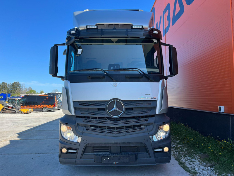 Mercedes-Benz Actros 2551 6x2 FOR SALE AS CHASSIS / CHASSIS L=7600 mm - Шаси кабина: снимка 2 Mercedes-Benz Actros 2551 6x2 FOR SALE AS CHASSIS / CHASSIS L=7600 mm - Шаси кабина: снимка 2