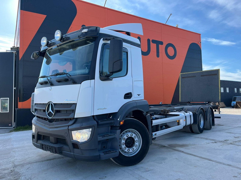 Mercedes-Benz Antos 2535 6x2*4 FOR SALE AS CHASSIS L=7788 mm - Шаси кабина: снимка 2 Mercedes-Benz Antos 2535 6x2*4 FOR SALE AS CHASSIS L=7788 mm - Шаси кабина: снимка 2
