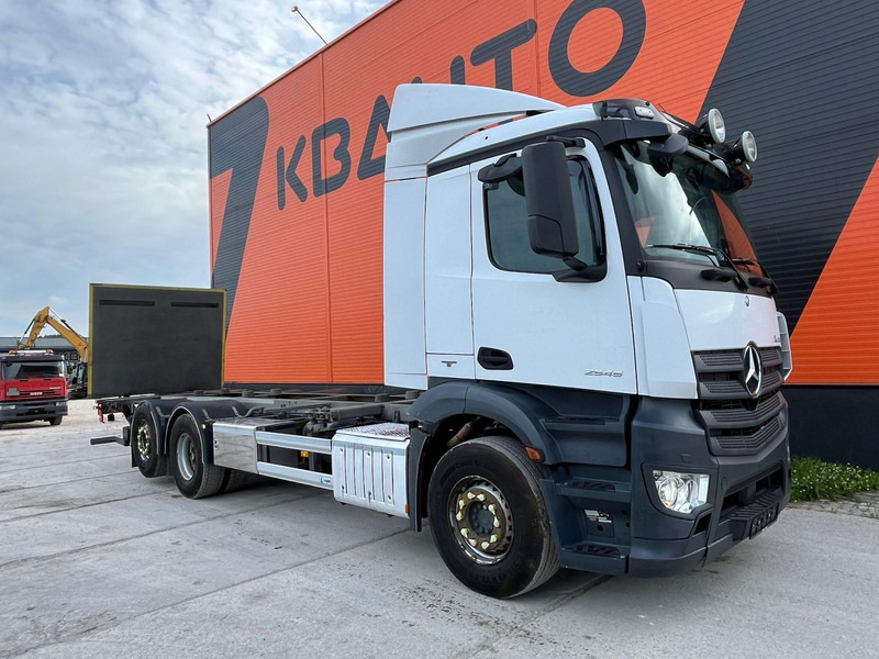 Mercedes-Benz Antos 2545 6x2*4 RETARDER / CHASSIS L=7826 mm - Шаси кабина: снимка 3 Mercedes-Benz Antos 2545 6x2*4 RETARDER / CHASSIS L=7826 mm - Шаси кабина: снимка 3