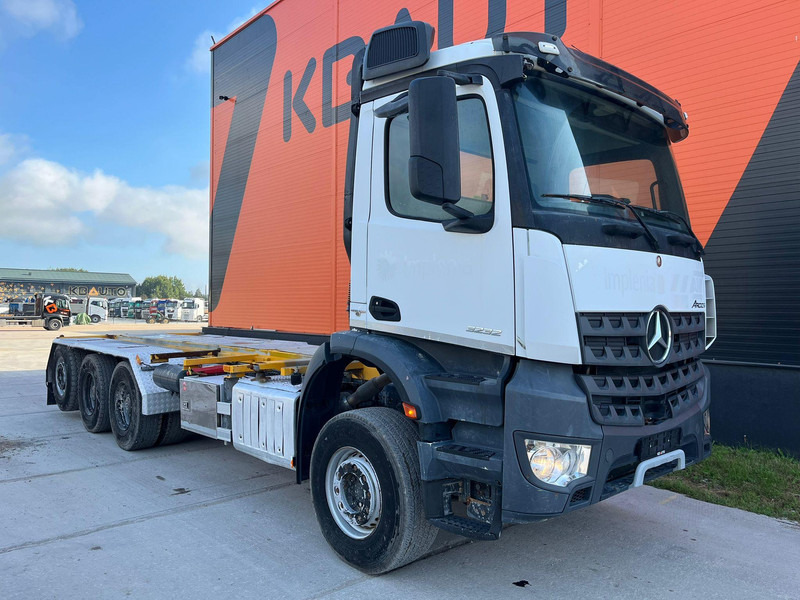 Mercedes-Benz Arocs 3232 8x4*4 ONLY 11775 KM !!! / CHASSIS L=7700 mm - Шаси кабина: снимка 4 Mercedes-Benz Arocs 3232 8x4*4 ONLY 11775 KM !!! / CHASSIS L=7700 mm - Шаси кабина: снимка 4
