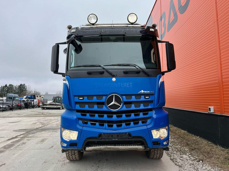 Mercedes-Benz Arocs 3251 8x4 RETARDER / FULL STEEL / BOX L=5605 mm - Самосвал камион: снимка 3 Mercedes-Benz Arocs 3251 8x4 RETARDER / FULL STEEL / BOX L=5605 mm - Самосвал камион: снимка 3