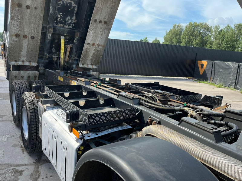 Самосвал камион Mercedes-Benz Arocs 3253 8x4 RETARDER / SNOW PLOW EQUIPMENT: снимка 15 Самосвал камион Mercedes-Benz Arocs 3253 8x4 RETARDER / SNOW PLOW EQUIPMENT: снимка 15