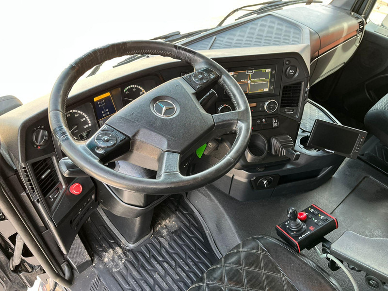 Самосвал камион Mercedes-Benz Arocs 3253 8x4 RETARDER / SNOW PLOW EQUIPMENT: снимка 18 Самосвал камион Mercedes-Benz Arocs 3253 8x4 RETARDER / SNOW PLOW EQUIPMENT: снимка 18