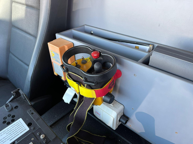 Лизинг на Mercedes-Benz Atego 1329 4x2 Mercedes-Benz Atego 1329 4x2: снимка 16