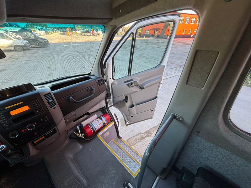 Микробус, Пътнически бус Mercedes-Benz Sprinter 516 CDI 22 + 1 SEATS: снимка 19 Микробус, Пътнически бус Mercedes-Benz Sprinter 516 CDI 22 + 1 SEATS: снимка 19