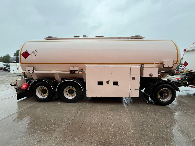 Ремарке цистерна ROHR ANH-A-ZE 26 TOTAL CAPACITY 29900 I / 8250+6750+6850+8050 I: снимка 7 Ремарке цистерна ROHR ANH-A-ZE 26 TOTAL CAPACITY 29900 I / 8250+6750+6850+8050 I: снимка 7