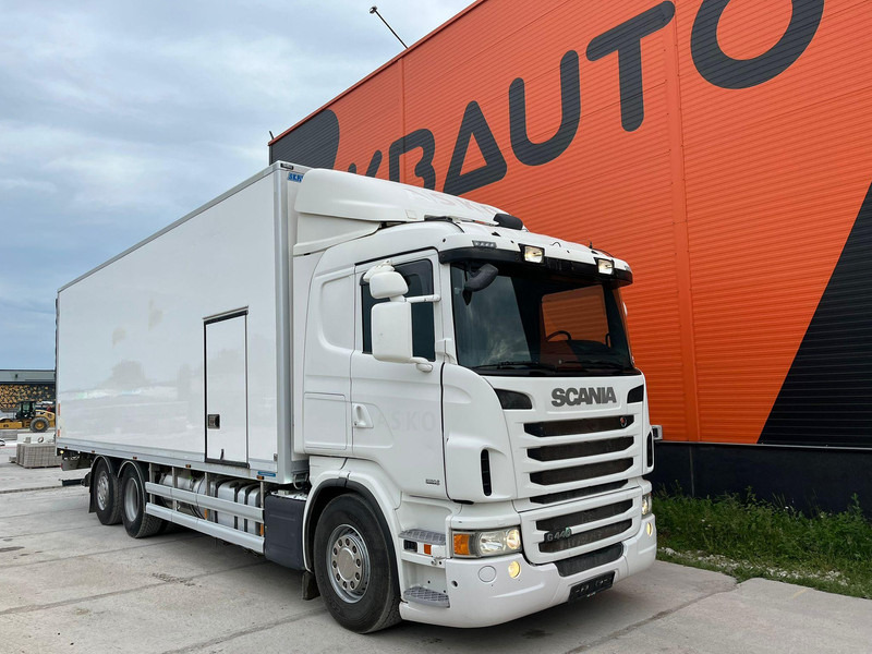 Scania G 440 6x2*4 EURO 6 ! / RETARDER / BOX L=8427 mm - Рефрижератор камион: снимка 3 Scania G 440 6x2*4 EURO 6 ! / RETARDER / BOX L=8427 mm - Рефрижератор камион: снимка 3
