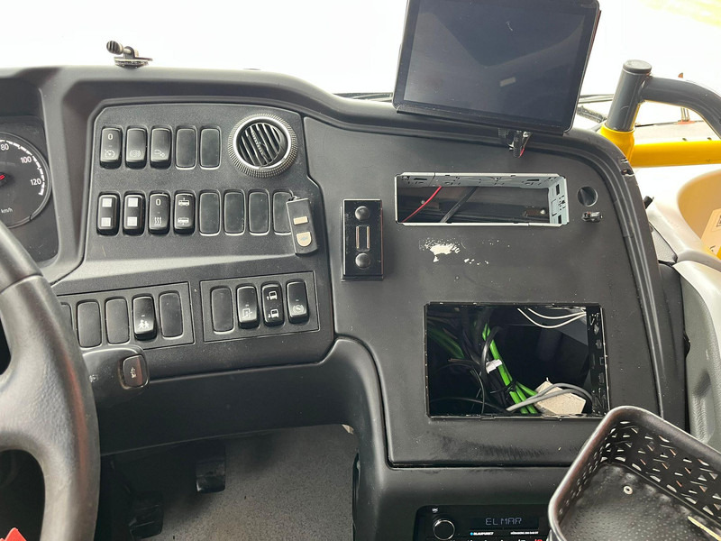 Градски автобус Scania K 320 6x2*4 Citywide 55 SEATS / AC / AUXILIARY HEATING / RETARDER: снимка 12