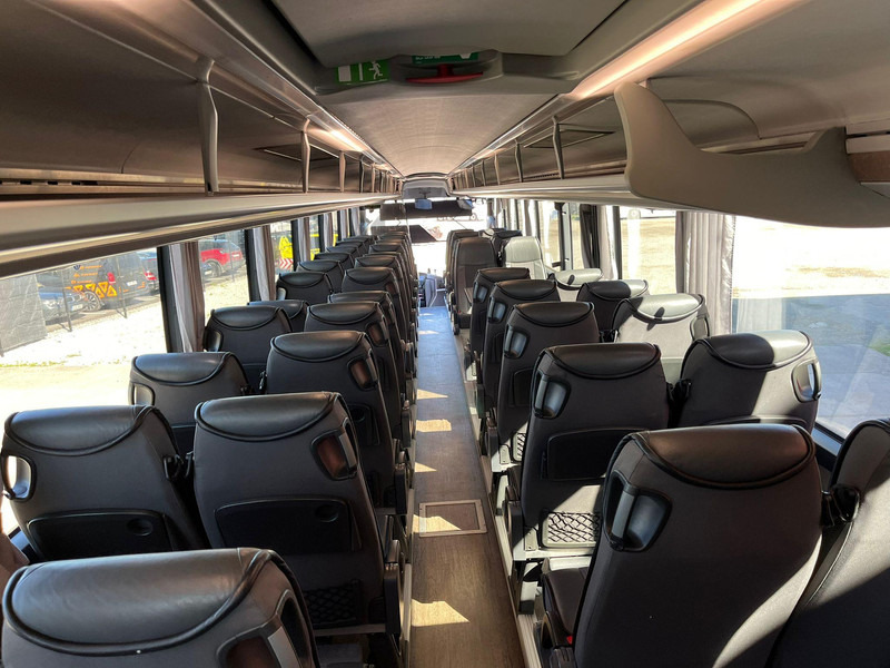 Междуградски автобус Scania K 450 6x2*4 Interlink 55 SEATS / AC / AUXILIARY HEATING / WHEELCHAIR LIFT / WC: снимка 15