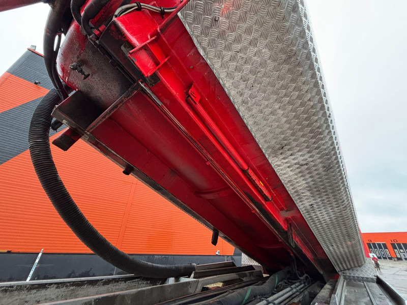 Каналопочистваща машина Scania P 124 6x2*4 KORP&SON / TANK 8000 l / VACUUM Wittig RFW260 / PRESSURE Uraca DK716 140 bar / 400 l/min: снимка 10 Каналопочистваща машина Scania P 124 6x2*4 KORP&SON / TANK 8000 l / VACUUM Wittig RFW260 / PRESSURE Uraca DK716 140 bar / 400 l/min: снимка 10