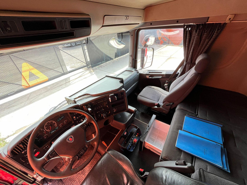 Бордови камион, Камион с кран Scania R 560 6x2 HMF2220 K4 / RETARDER: снимка 18