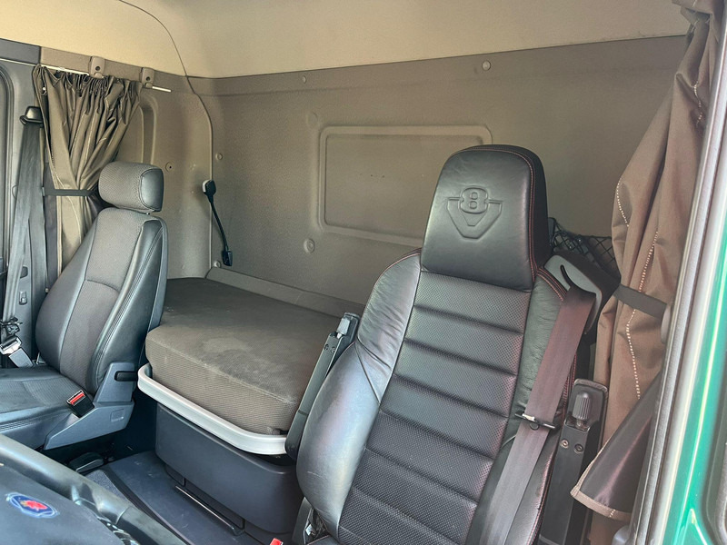 Самосвал камион Scania R 580 8x4*4 RETARDER / BOX L=6092 mm: снимка 18