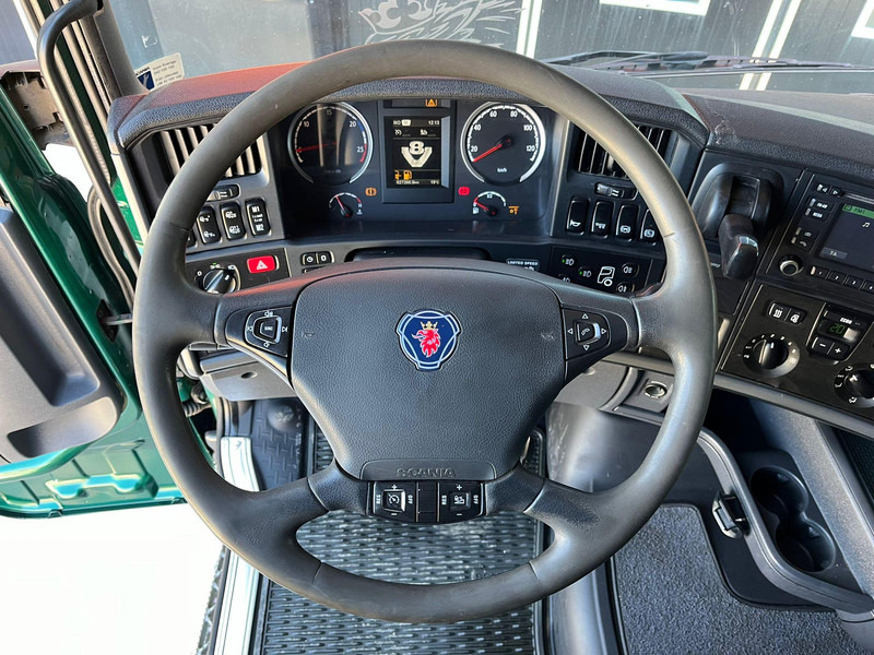Самосвал камион Scania R 580 8x4*4 RETARDER / BOX L=6092 mm: снимка 16