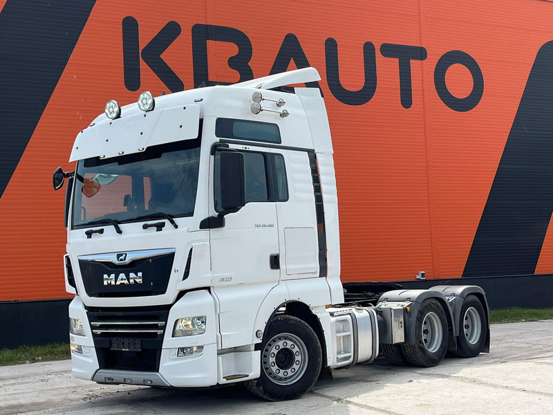 MAN TGX 28.580 6x2 XXL CAB / INTARDER / DOUBLE BOGIE - Влекач: снимка 1 MAN TGX 28.580 6x2 XXL CAB / INTARDER / DOUBLE BOGIE - Влекач: снимка 1