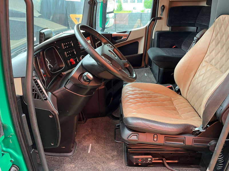 Влекач Mercedes-Benz Actros 2553 6x2 STREAMSPACE / RETARDER / PTO: снимка 20