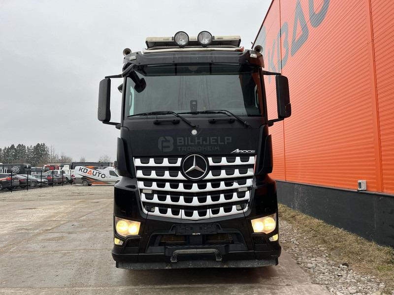 Mercedes-Benz Arocs 3358 6x4 GCW 120 TON ! / HYDRAULICS / RETARDER - Влекач: снимка 3 Mercedes-Benz Arocs 3358 6x4 GCW 120 TON ! / HYDRAULICS / RETARDER - Влекач: снимка 3
