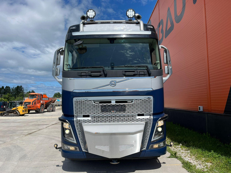 Volvo FH 16 650 8x2*6 HMF 6020K-RC + JIB / PLATFORM L=6344 mm - Бордови камион, Камион с кран: снимка 3 Volvo FH 16 650 8x2*6 HMF 6020K-RC + JIB / PLATFORM L=6344 mm - Бордови камион, Камион с кран: снимка 3