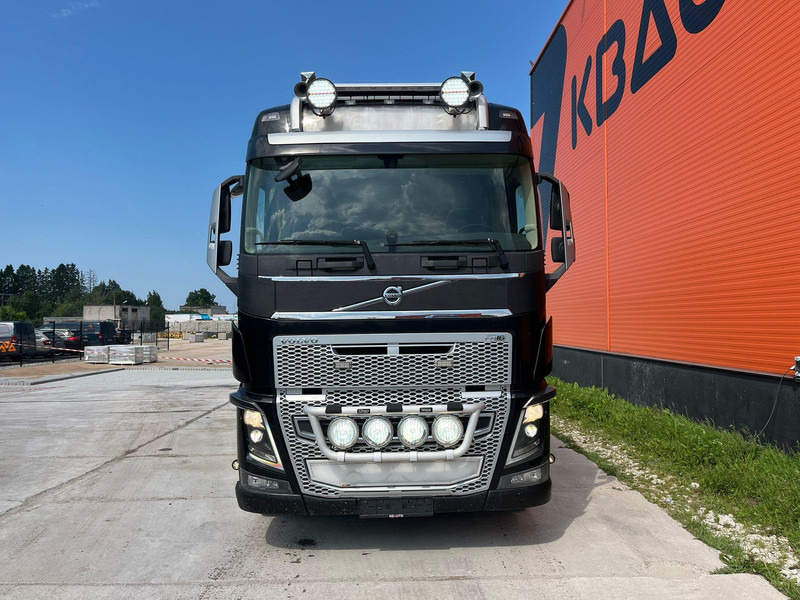 Volvo FH 16 750 8x4 HMF2620K-5 / WINCH / PLATFORM L=7100 mm - Бордови камион, Камион с кран: снимка 3 Volvo FH 16 750 8x4 HMF2620K-5 / WINCH / PLATFORM L=7100 mm - Бордови камион, Камион с кран: снимка 3