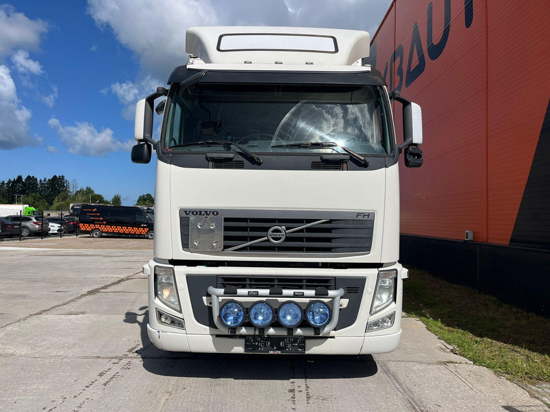 Volvo FH 400 6x2 BOX L=7400 - Камион фургон: снимка 2 Volvo FH 400 6x2 BOX L=7400 - Камион фургон: снимка 2