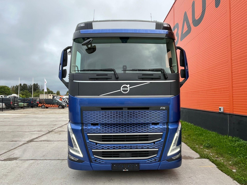 Volvo FH 500 8x4*4 GLOBE XL / RETARDER / CHASSIS L=7589 mm - Шаси кабина: снимка 2 Volvo FH 500 8x4*4 GLOBE XL / RETARDER / CHASSIS L=7589 mm - Шаси кабина: снимка 2