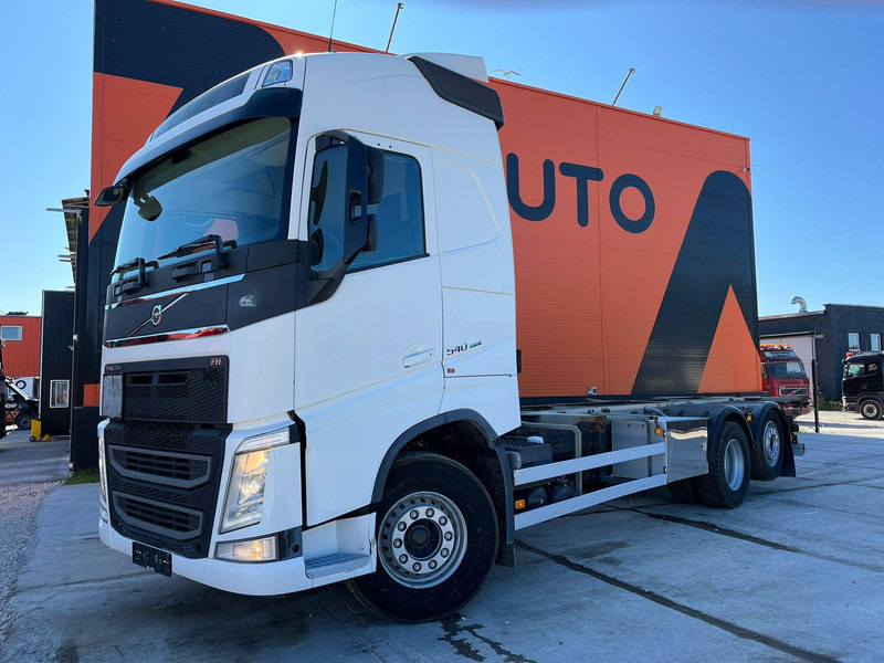 Volvo FH 540 6x2 RETARDER - Контейнеровоз/ Сменна каросерия камион: снимка 2 Volvo FH 540 6x2 RETARDER - Контейнеровоз/ Сменна каросерия камион: снимка 2