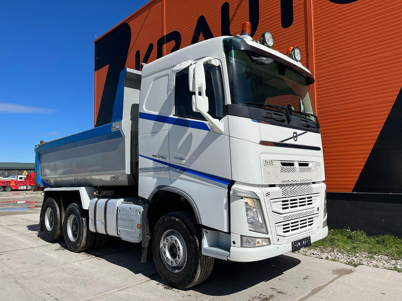 Volvo FH 540 6x4 RETARDER / TANDEM AXLE LIFT / BIG AXLES / BOX L=4488 mm - Самосвал камион: снимка 4 Volvo FH 540 6x4 RETARDER / TANDEM AXLE LIFT / BIG AXLES / BOX L=4488 mm - Самосвал камион: снимка 4