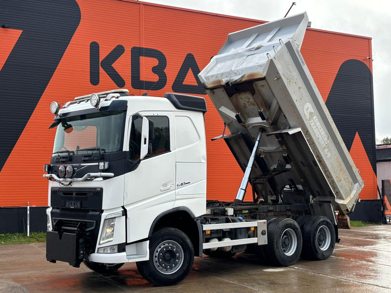 Volvo FH 540 6x4 RETARDER / TANDEM AXLE LIFT / SNOWPLOW EQUIPMENT / BOX L = 4473 mm - Самосвал камион: снимка 2 Volvo FH 540 6x4 RETARDER / TANDEM AXLE LIFT / SNOWPLOW EQUIPMENT / BOX L = 4473 mm - Самосвал камион: снимка 2