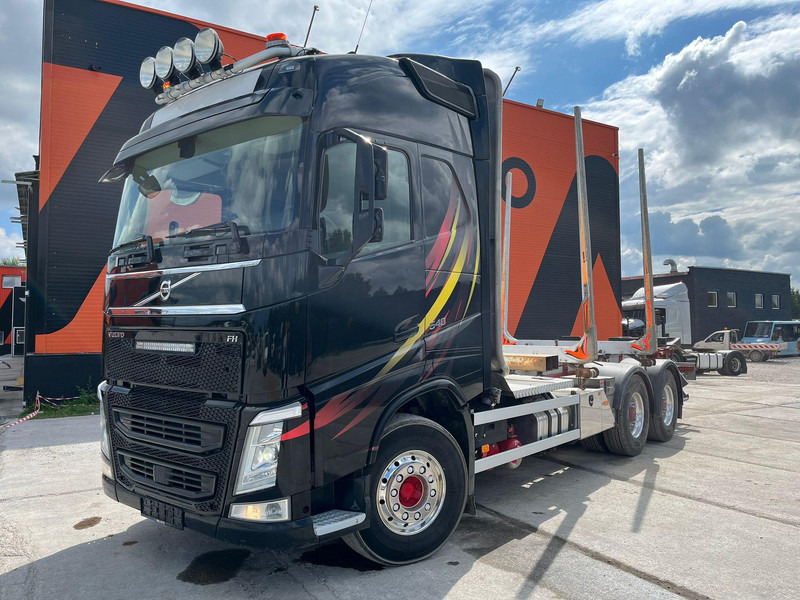 Volvo FH 540 6x4 TANDEM AXLE LIFT - Камион за дърва, Камион с кран: снимка 2 Volvo FH 540 6x4 TANDEM AXLE LIFT - Камион за дърва, Камион с кран: снимка 2