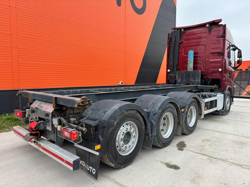 Volvo FH 540 8x4*4 CHASSIS L=6124 mm - Шаси кабина: снимка 5 Volvo FH 540 8x4*4 CHASSIS L=6124 mm - Шаси кабина: снимка 5