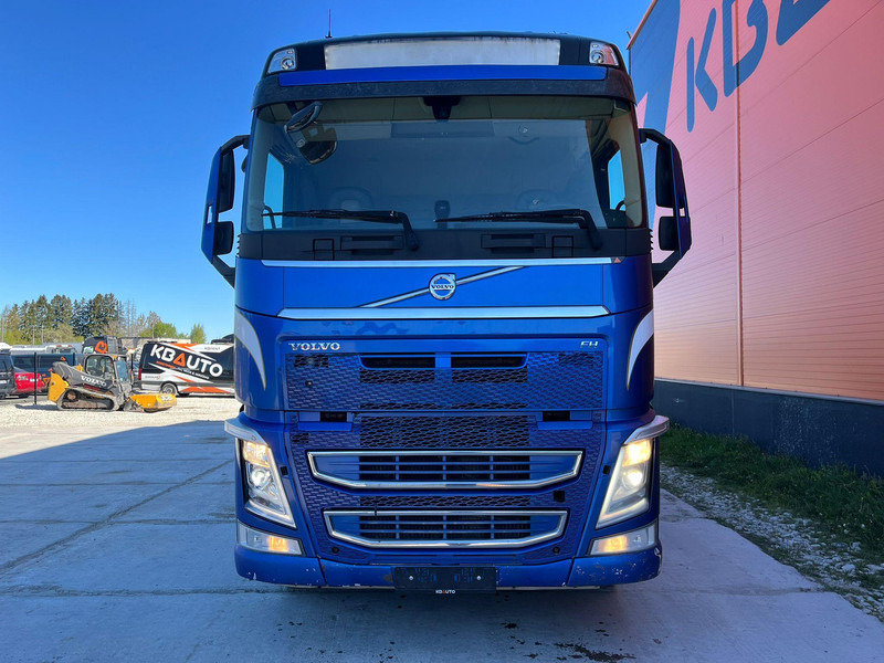 Volvo FH 540 8x4/4 - Камион за дърва, Камион с кран: снимка 3 Volvo FH 540 8x4/4 - Камион за дърва, Камион с кран: снимка 3