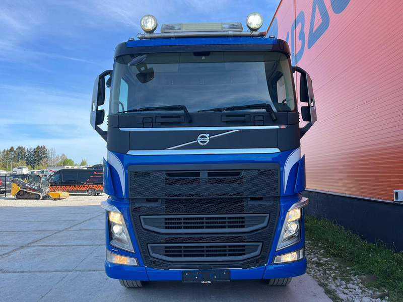 Volvo FH 540 8x4 TANDEM AXLE LIFT / BIG AXLES / BOX L=5712 mm - Самосвал камион: снимка 3 Volvo FH 540 8x4 TANDEM AXLE LIFT / BIG AXLES / BOX L=5712 mm - Самосвал камион: снимка 3