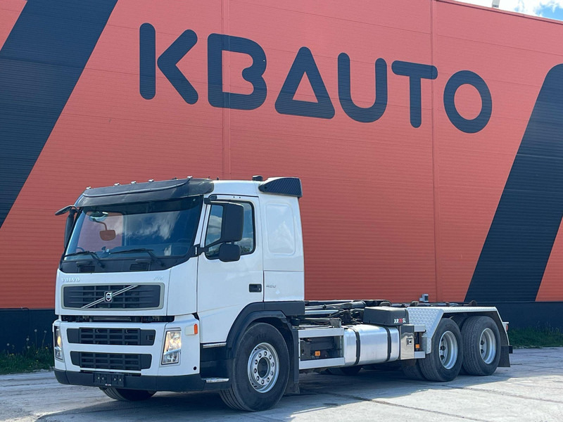 Volvo FM 420 6x4 HIAB 20 ton / L=5600 mm - Мултилифт с кука камион: снимка 1 Volvo FM 420 6x4 HIAB 20 ton / L=5600 mm - Мултилифт с кука камион: снимка 1