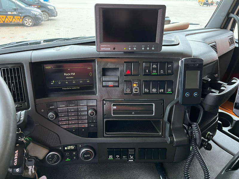 Боклукчийска кола Volvo FMX 420 6x2*4 NTM KG-2B / 11,9 + 5,8 m3: снимка 20 Боклукчийска кола Volvo FMX 420 6x2*4 NTM KG-2B / 11,9 + 5,8 m3: снимка 20