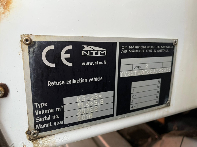 Боклукчийска кола Volvo FMX 420 6x2*4 NTM KG-2B / 11,9 + 5,8 m3: снимка 15 Боклукчийска кола Volvo FMX 420 6x2*4 NTM KG-2B / 11,9 + 5,8 m3: снимка 15