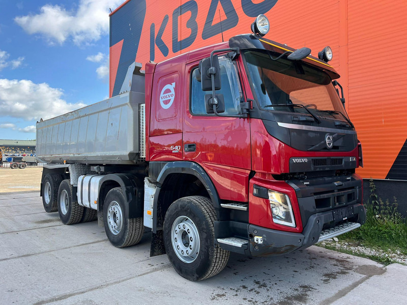 Volvo FMX 540 8x4 RETARDER / TANDEM AXLE LIFT / BIG AXLES - Самосвал камион: снимка 4 Volvo FMX 540 8x4 RETARDER / TANDEM AXLE LIFT / BIG AXLES - Самосвал камион: снимка 4