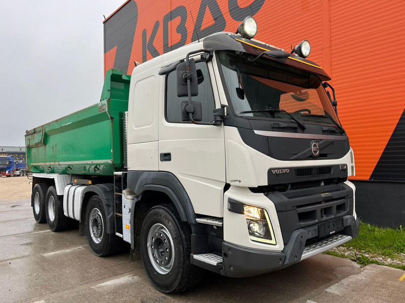 Volvo FMX 540 8x4 TANDEM AXLE LIFT / BIG AXLES / BOX L=5695 mm - Самосвал камион: снимка 4 Volvo FMX 540 8x4 TANDEM AXLE LIFT / BIG AXLES / BOX L=5695 mm - Самосвал камион: снимка 4
