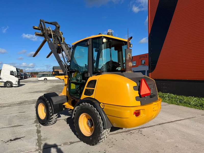 Volvo L 25 F BUCKET & FORKS - Колесен товарач: снимка 5 Volvo L 25 F BUCKET & FORKS - Колесен товарач: снимка 5