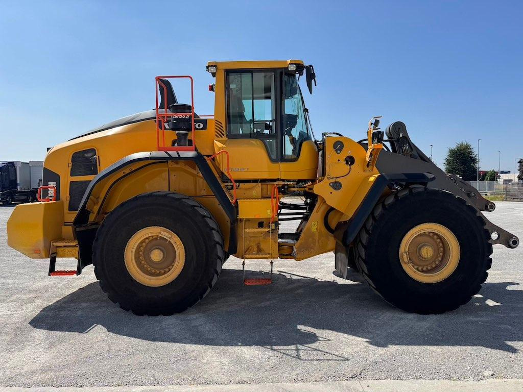 Volvo L180H - Колесен товарач: снимка 5 Volvo L180H - Колесен товарач: снимка 5