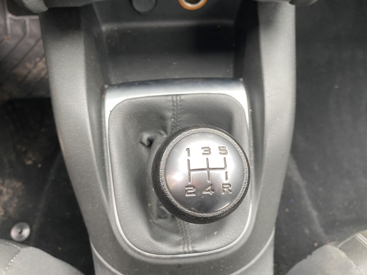 Хечбек Citroen C4: снимка 14