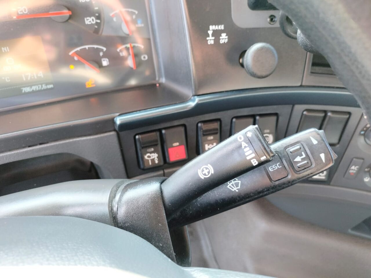 Влекач Volvo FH13 500: снимка 22
