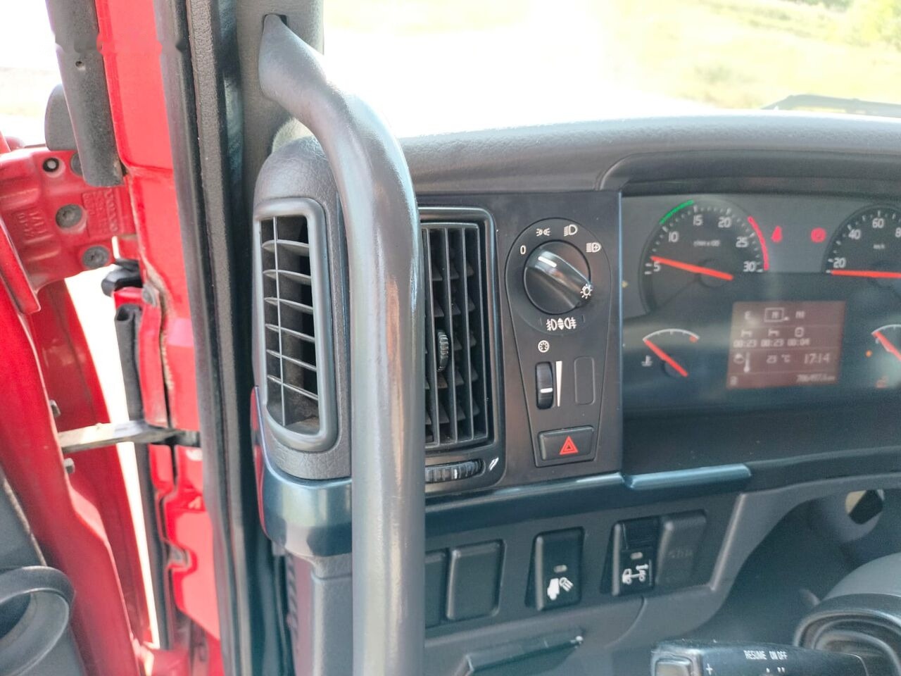 Влекач Volvo FH13 500: снимка 18