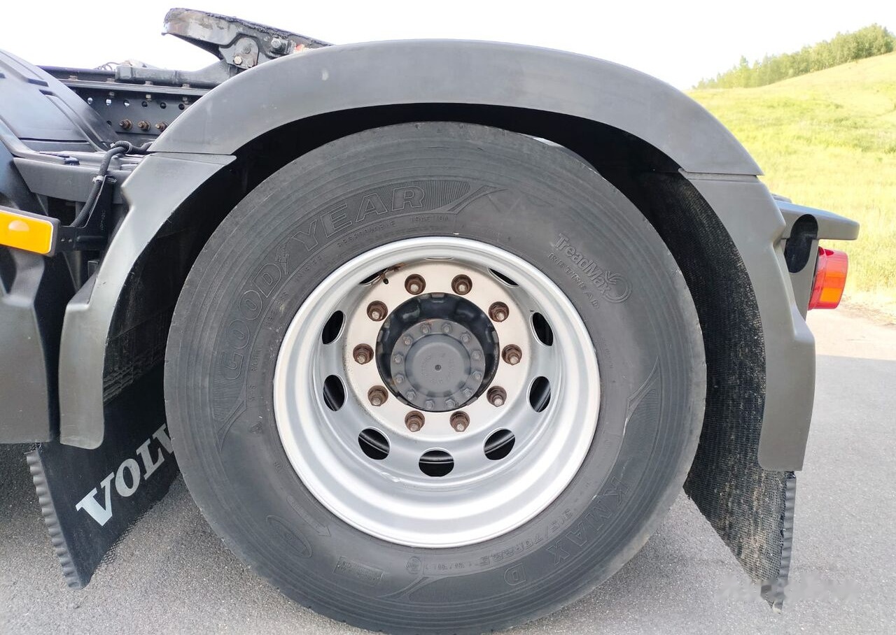 Влекач Volvo FH13 500: снимка 37