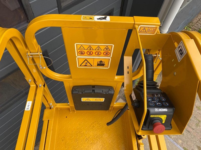 XCMG XG1008AC - Работна площадка: снимка 5 XCMG XG1008AC - Работна площадка: снимка 5