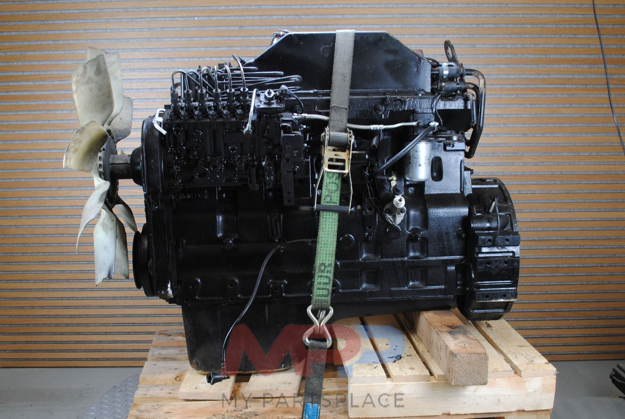 Komatsu 6D114 - Двигател: снимка 2 Komatsu 6D114 - Двигател: снимка 2