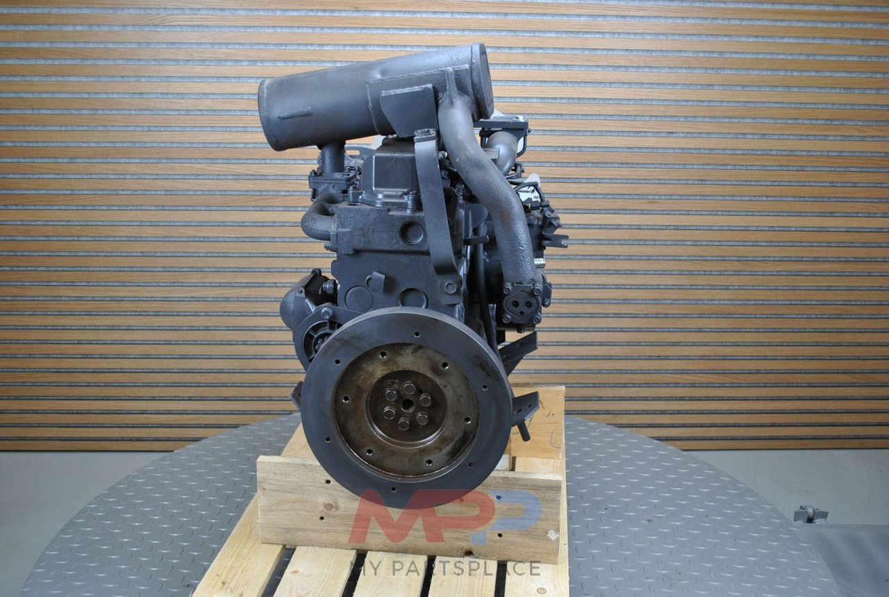 Kubota Gereviseerde Kubota V2403 - Двигател за Селскостопанска техника: снимка 3 Kubota Gereviseerde Kubota V2403 - Двигател за Селскостопанска техника: снимка 3