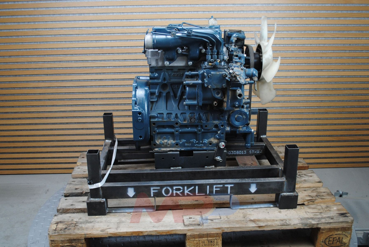 Kubota Kubota D1503 - Двигател: снимка 4 Kubota Kubota D1503 - Двигател: снимка 4