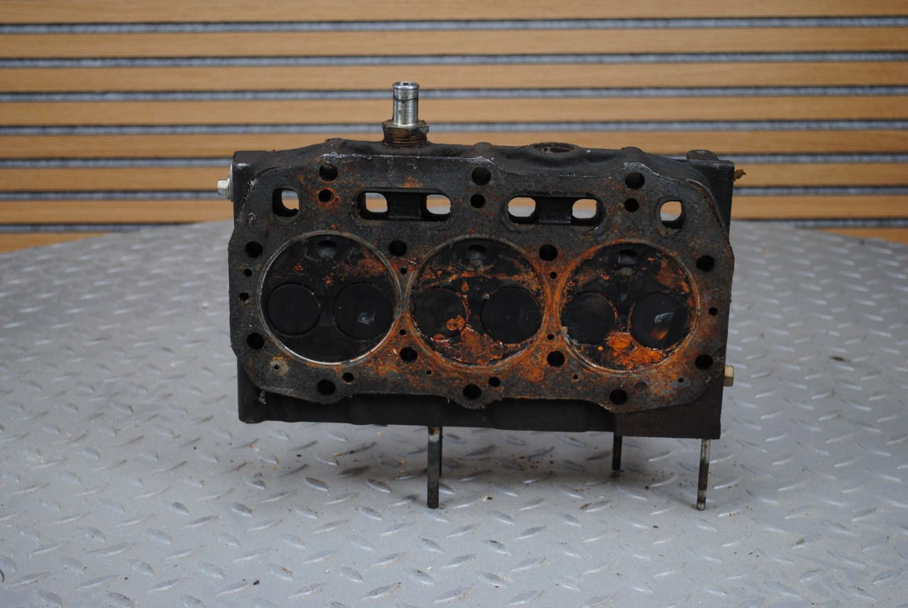 Perkins Cilinderkop Perkins 403-15 - Глава на блока: снимка 1 Perkins Cilinderkop Perkins 403-15 - Глава на блока: снимка 1