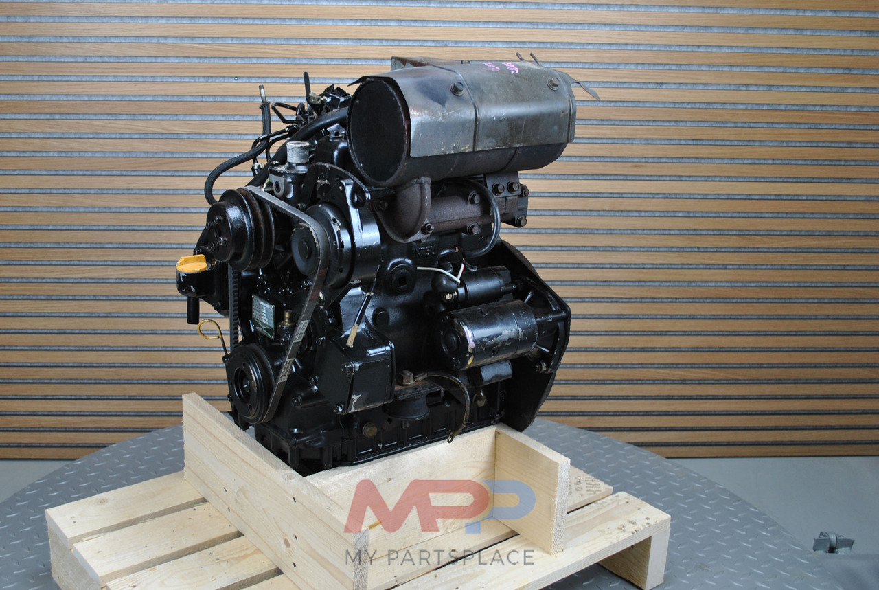 YANMAR 3TN75 - Двигател за Трактор: снимка 3 YANMAR 3TN75 - Двигател за Трактор: снимка 3