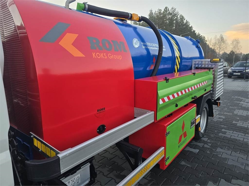 Mitsubishi ROM SMART COMBI WUKO HOT WATER FOR CLEANING SEWAGE - Комунална/ Специална техника: снимка 2 Mitsubishi ROM SMART COMBI WUKO HOT WATER FOR CLEANING SEWAGE - Комунална/ Специална техника: снимка 2